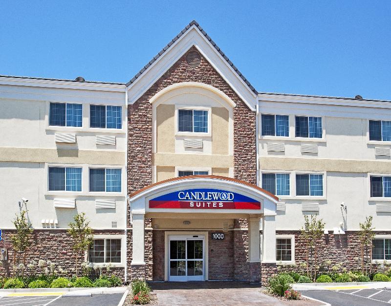 Candlewood Suites Turlock By Ihg Bagian luar foto
