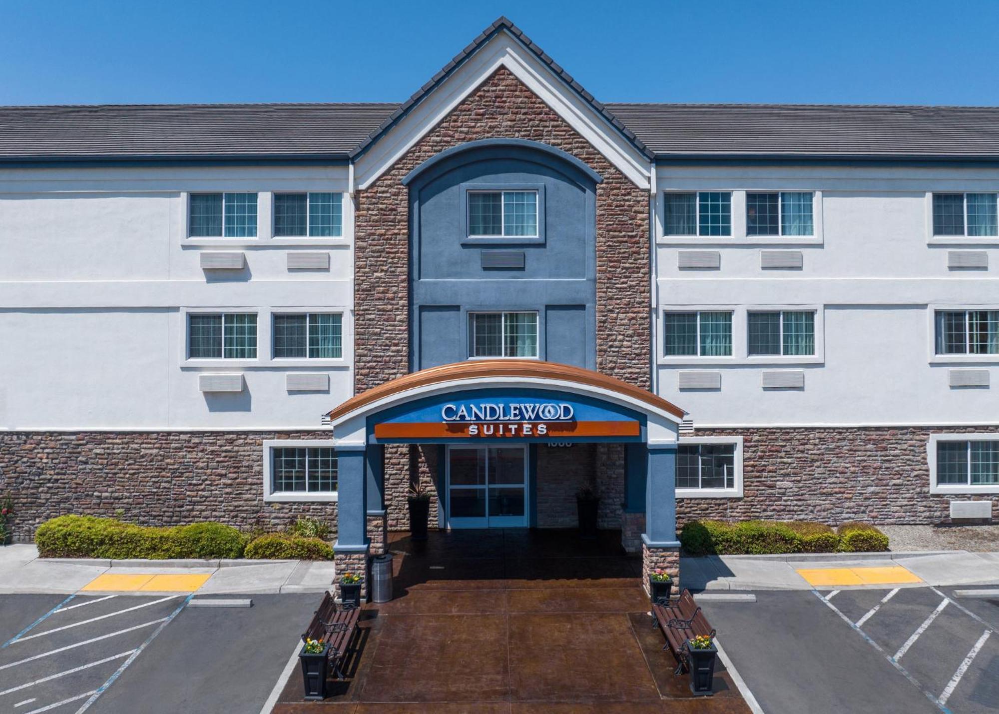 Candlewood Suites Turlock By Ihg Bagian luar foto