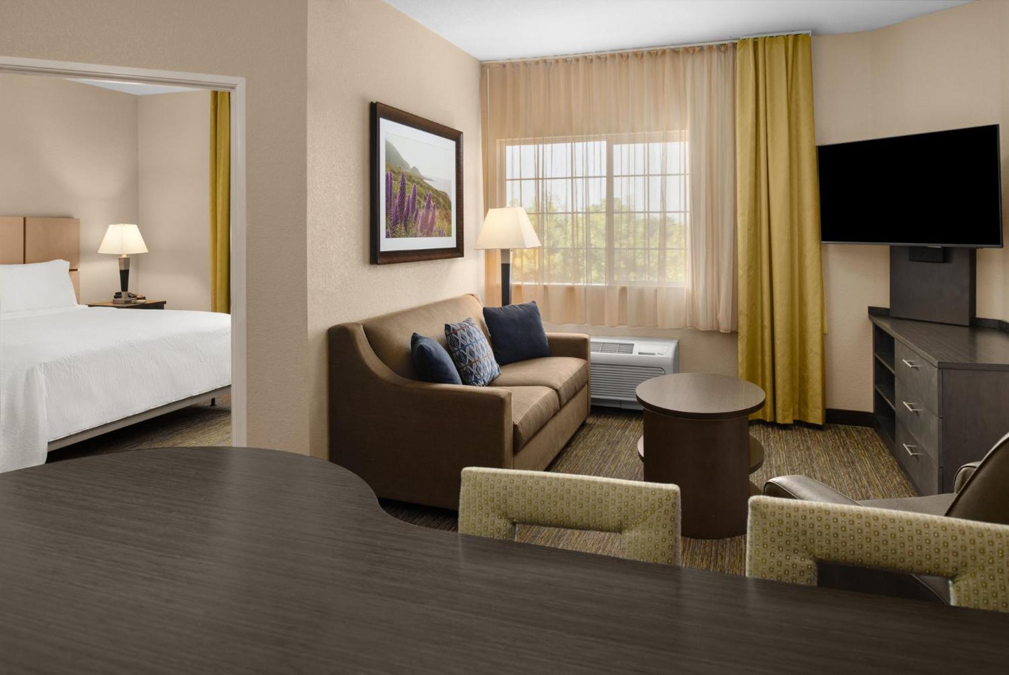 Candlewood Suites Turlock By Ihg Bagian luar foto